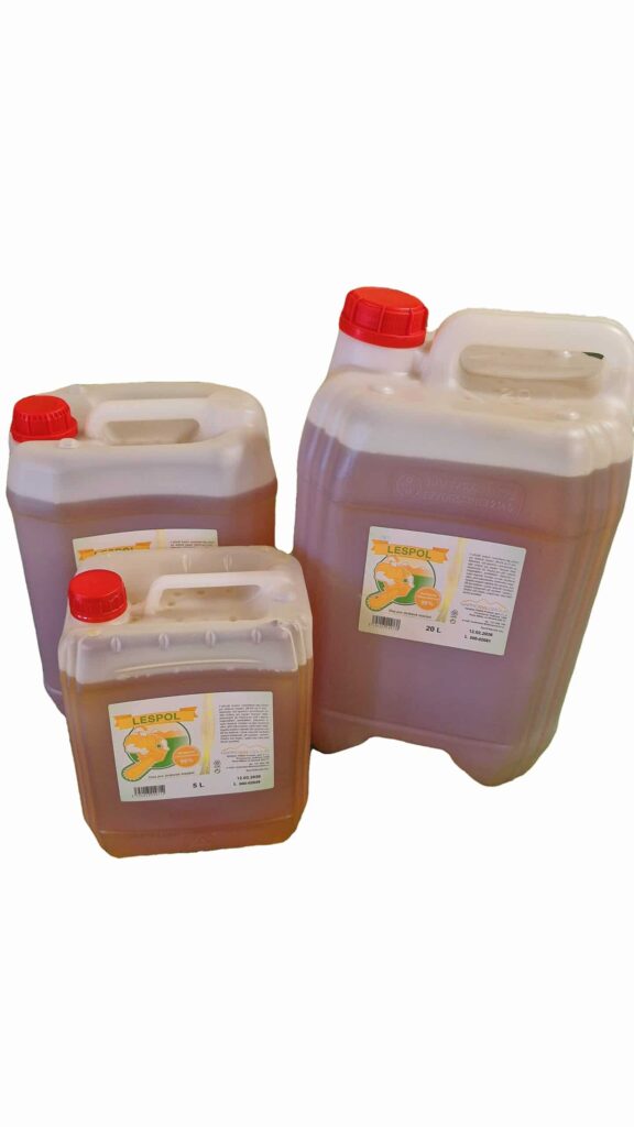 Tri veľkosti balenia biologického oleja Lespol - 5, 10 a 20 litrov.