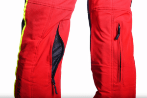 vetracie otvory na zips v oblasti kolien na nohaviciach