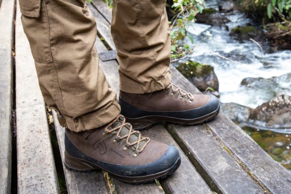 Pracovná obuv hnedo čierna 2