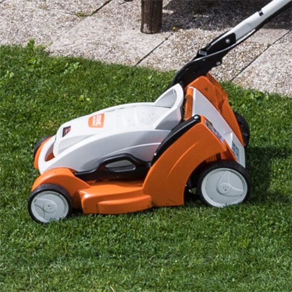 AKU kosačka STIHL RMA 239 C, bez akumulátora a nabíjačky - Image 2