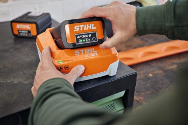 Rýchlonabíjačka STIHL, AL 301