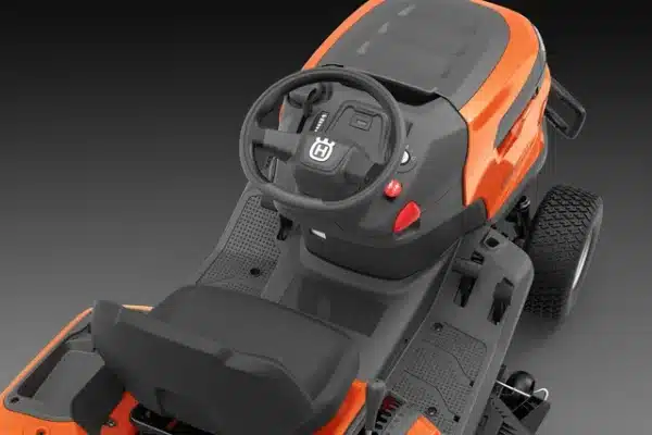 Traktor Husqvarna  TC 215T - Image 3