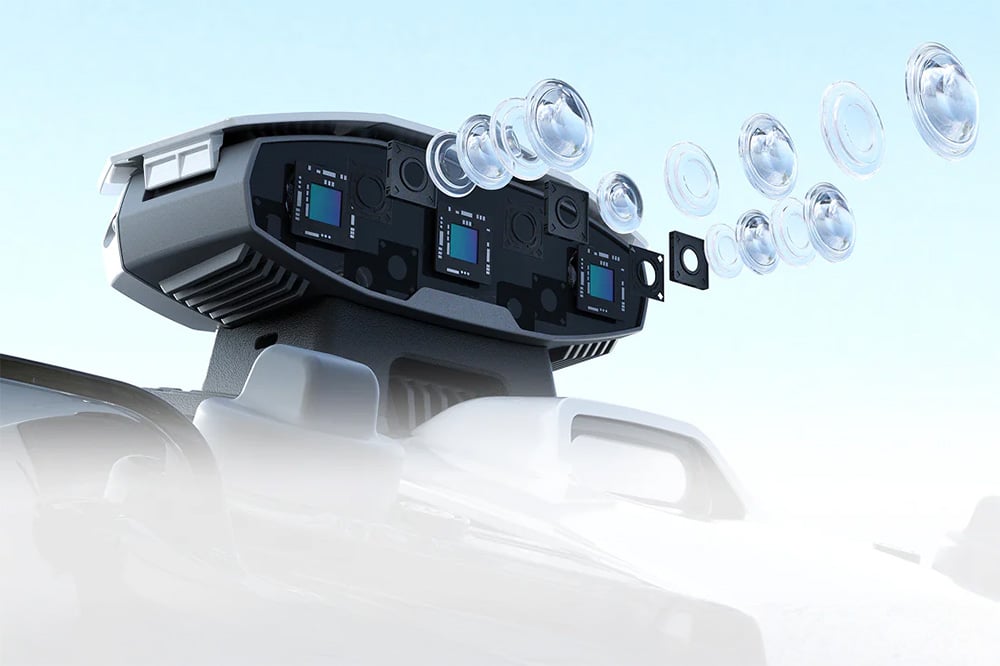 Technický detail systému Triple-Camera AI Vision robotickej kosačky Mammotion.