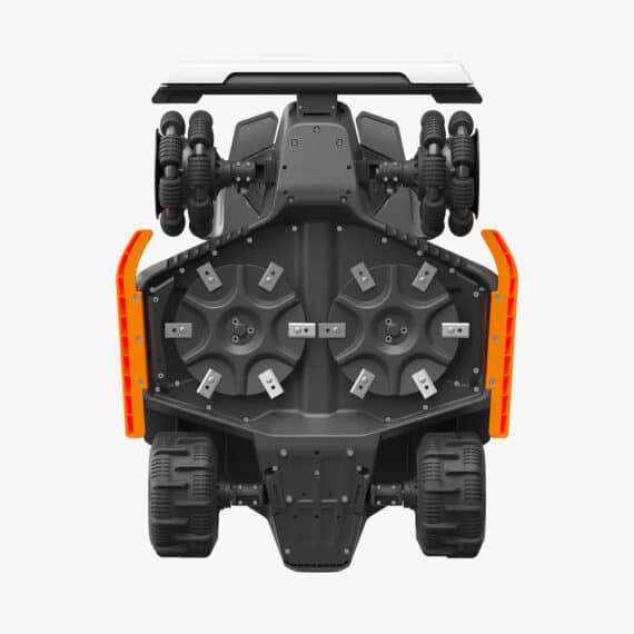 Spodná strana s dvoma žacími diskami Mammotion LUBA 3 AWD 3000